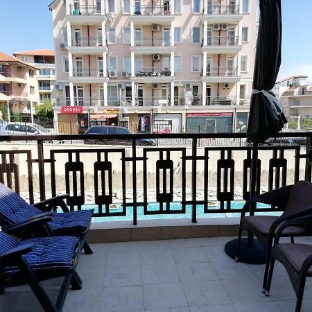 Lovely Studio In A Complex With A Pool By Flat Mаnаger Свети Влас Екстериор снимка