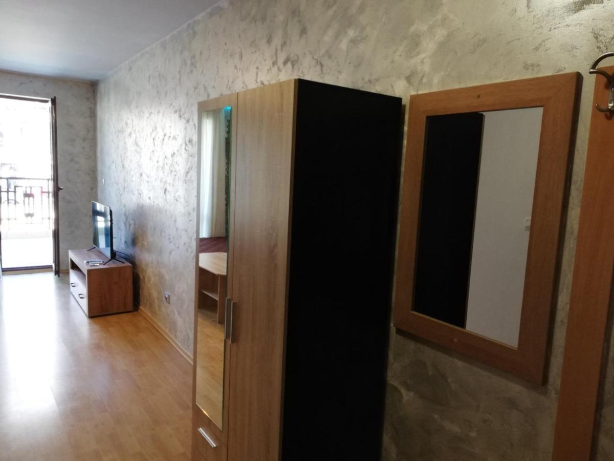 Lovely Studio In A Complex With A Pool By Flat Mаnаger Свети Влас Екстериор снимка