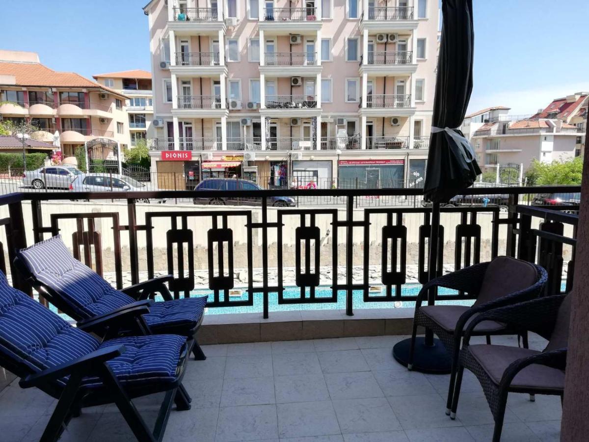 Lovely Studio In A Complex With A Pool By Flat Mаnаger Свети Влас Екстериор снимка